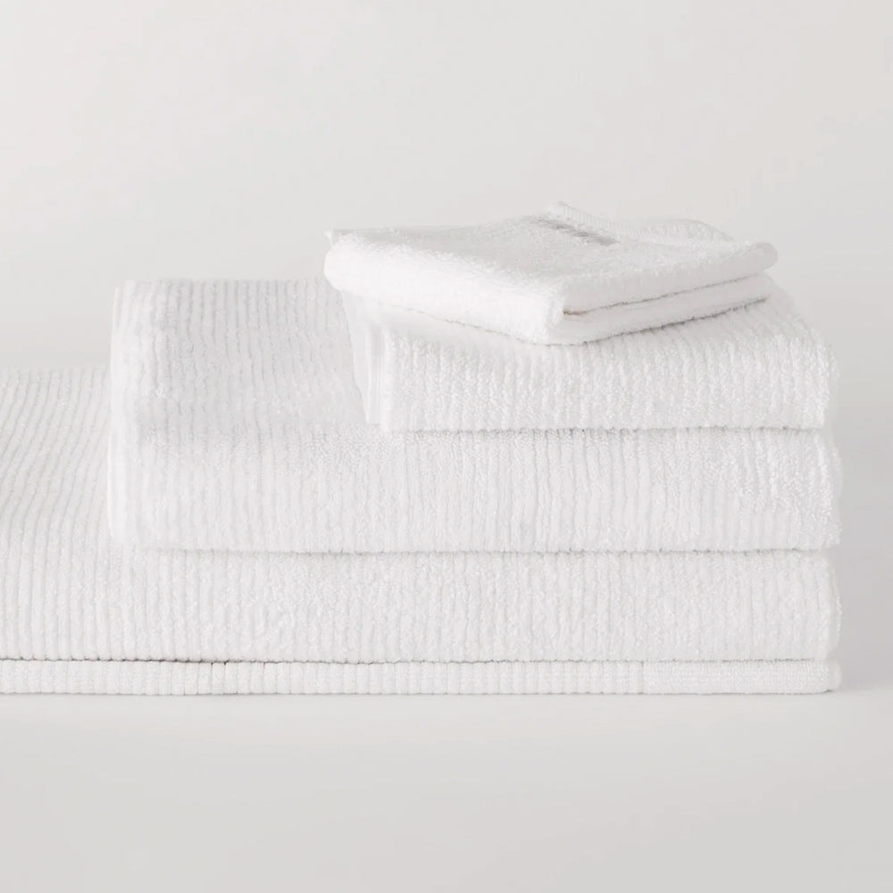 LIVING TEXTURES TOWEL COLLECTION WHITE
