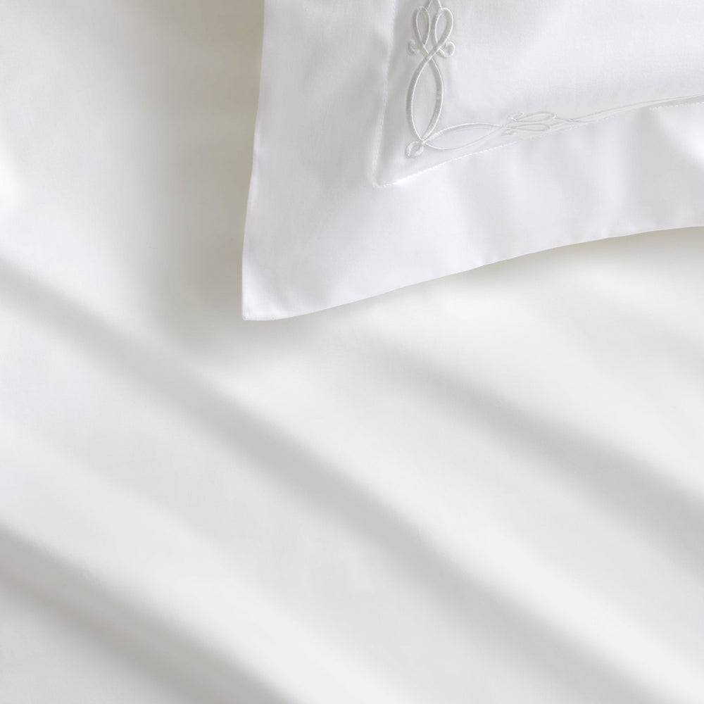 [NEW] PALAIS TRELLIS 1200TC WHITE QUILT COVER SET