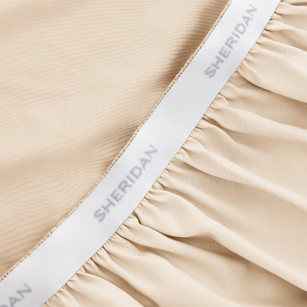 [NEW] HOTEL WEIGHT FITTED SHEET / PILLOWCASE CHAMPAGNE